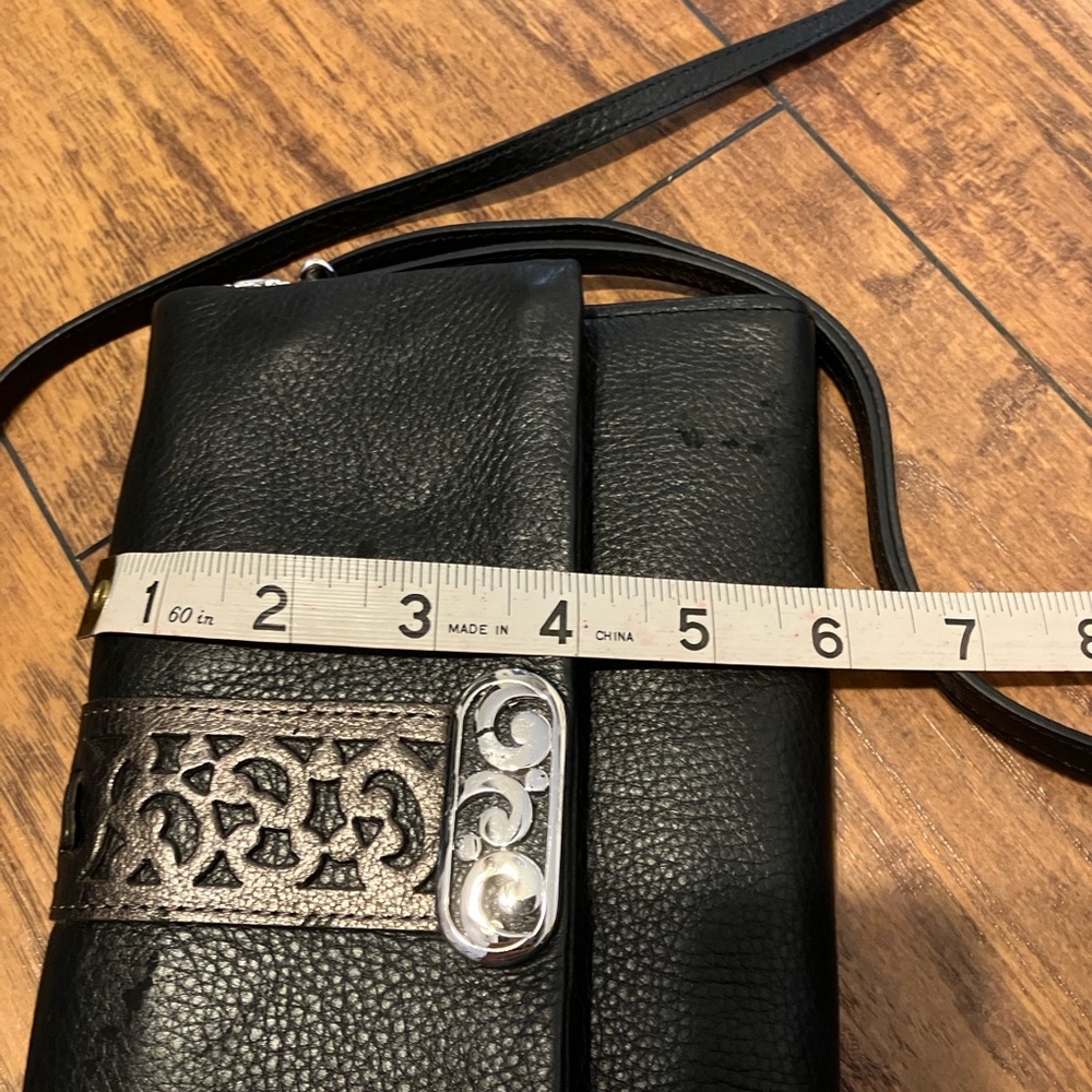 Vintage Brighton Black Leather Crossbody Bag with Silver Accents - Picture 9 of 10